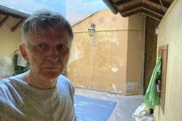 738b43bee24483460f05ef27b8683fca